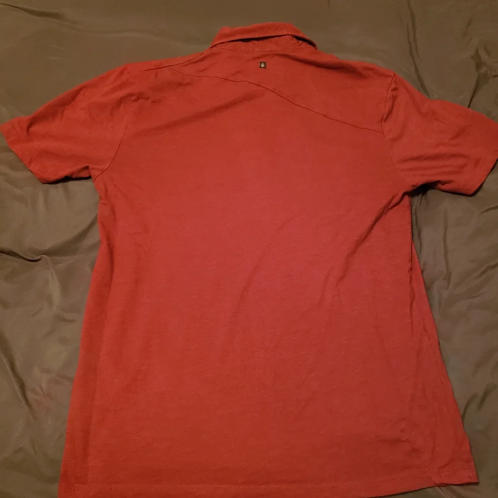 🏄‍♂️ Volcom Polo 🏄‍♂️ - Picture 6 of 7